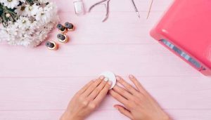 Read more about the article Is It Easy To Remove Nail Gel At Home?