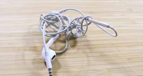 Smart Methods To Detangle Earbuds