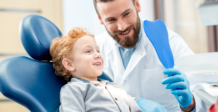 You are currently viewing WHAT DOES A PEDIATRIC DENTIST DO?