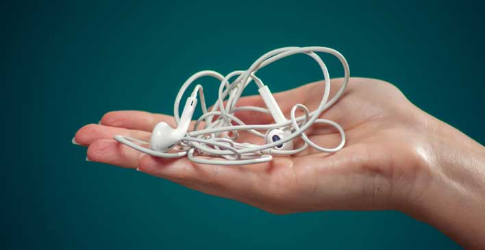 You are currently viewing Best Ways To Keep Earphone Untangled